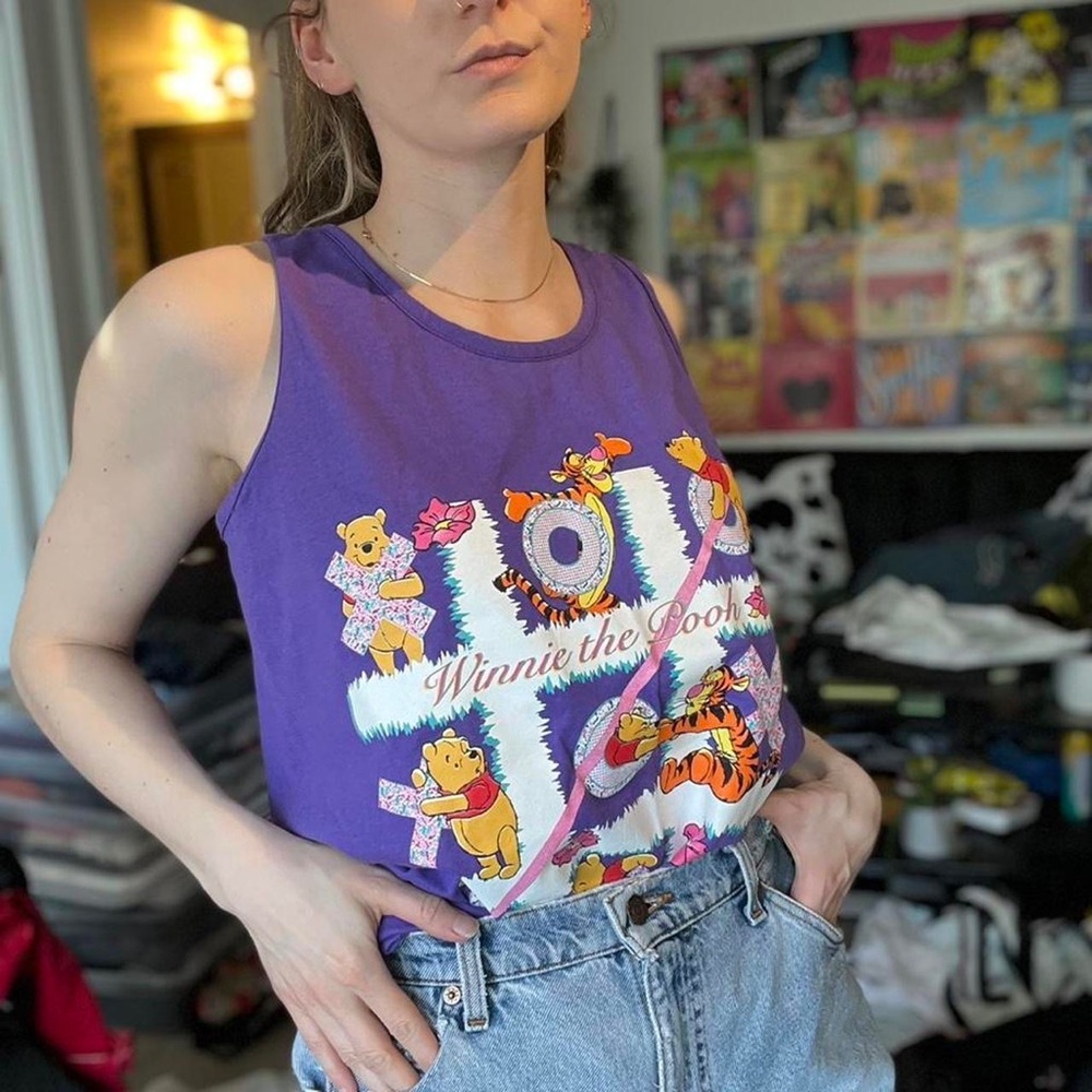 3/$35✨ Winnie the Pooh graph tank top